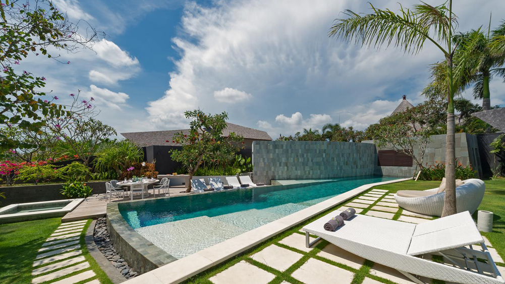 The Layar -  4 bedroom - Poolside